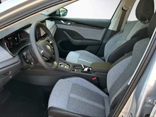 Škoda Octavia Combi Selection TSI mHEV DSG in Brillant-Silber Metallic