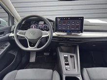 VW Golf Variant Business mHeV DSG in Oyster Silver Metallic