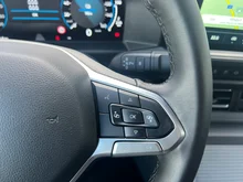 VW Caravelle e-Transporter Caravelle Life KR in Mid Blue Metallic