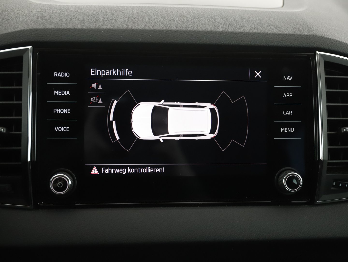 Škoda Karoq Ambition TDI | Bild 19 von 30
