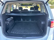 VW Touran Sky TDI SCR DSG 5-Sitzer in Pure White