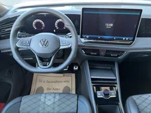 VW Tiguan Sport eTSI DSG in Pure White