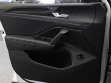 VW Tiguan Sport eHybrid DSG 150 kW in Oryxweiß Perlmutteffekt