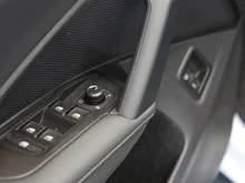 VW Tiguan Sport eHybrid DSG 150 kW in Oryxweiß Perlmutteffekt
