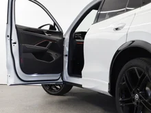 VW Tiguan Sport eHybrid DSG 150 kW in Oryxweiß Perlmutteffekt