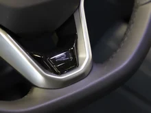 VW Tiguan Sport eHybrid DSG 150 kW in Oryxweiß Perlmutteffekt