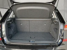 Škoda Kamiq Selection TSI in Black-Magic Perleffekt