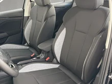Škoda Kamiq Selection TSI in Black-Magic Perleffekt