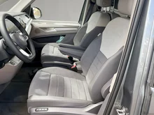 VW Multivan Edition eHybrid 180 kW 4MOTION in Indiumgrau Metallic/Dach Deepblack