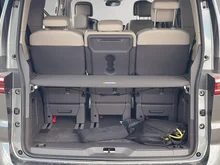VW Multivan Edition eHybrid 180 kW 4MOTION in Indiumgrau Metallic/Dach Deepblack
