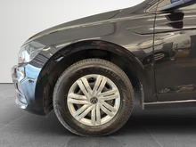 VW Polo in Deep Black Perleffekt