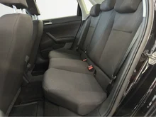 VW Polo in Deep Black Perleffekt