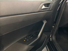 VW Polo in Deep Black Perleffekt