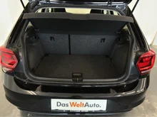 VW Polo in Deep Black Perleffekt