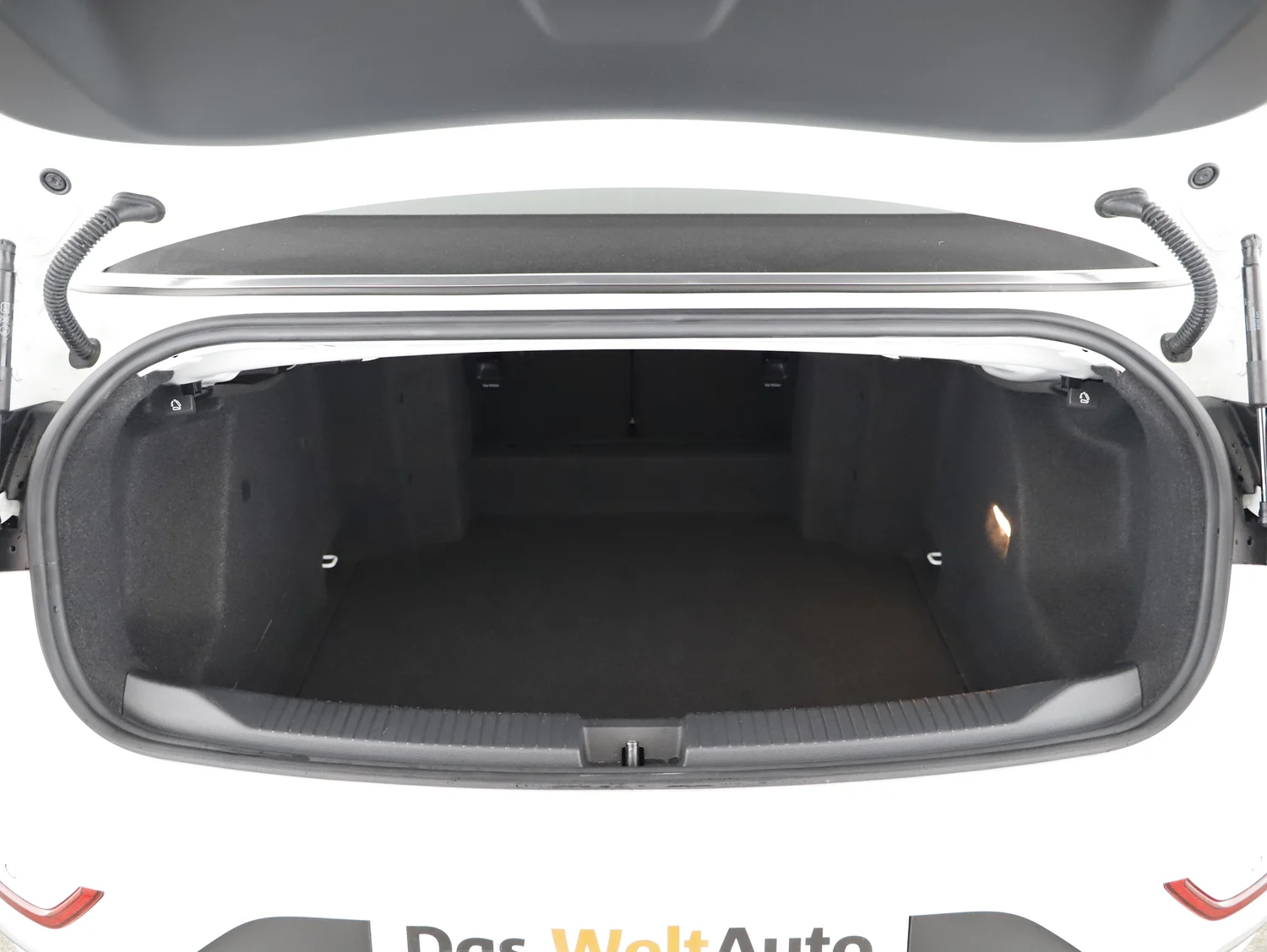 Bild eines VW T-Roc Cabriolet Style TSI