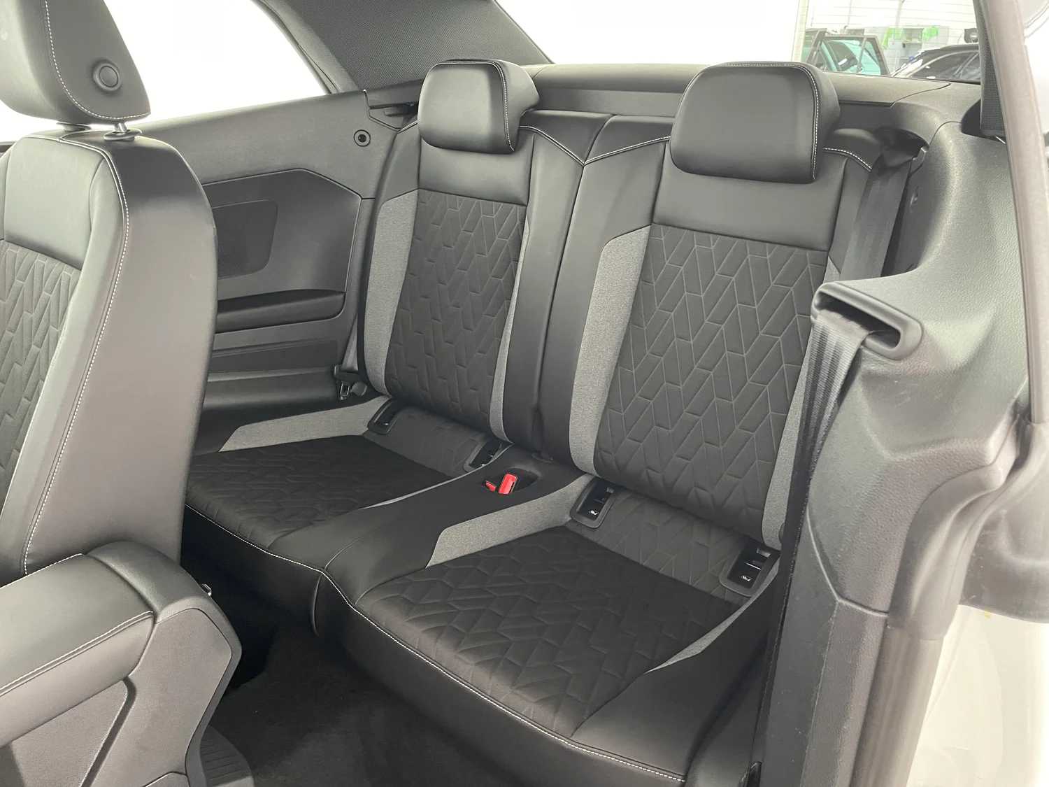 Bild eines VW T-Roc Cabriolet Style TSI