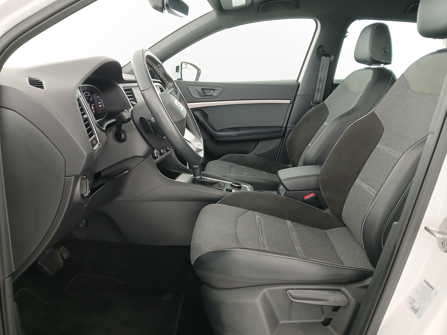 SEAT Ateca Xperience 2.0 TDI DSG | Bild 13 von 32