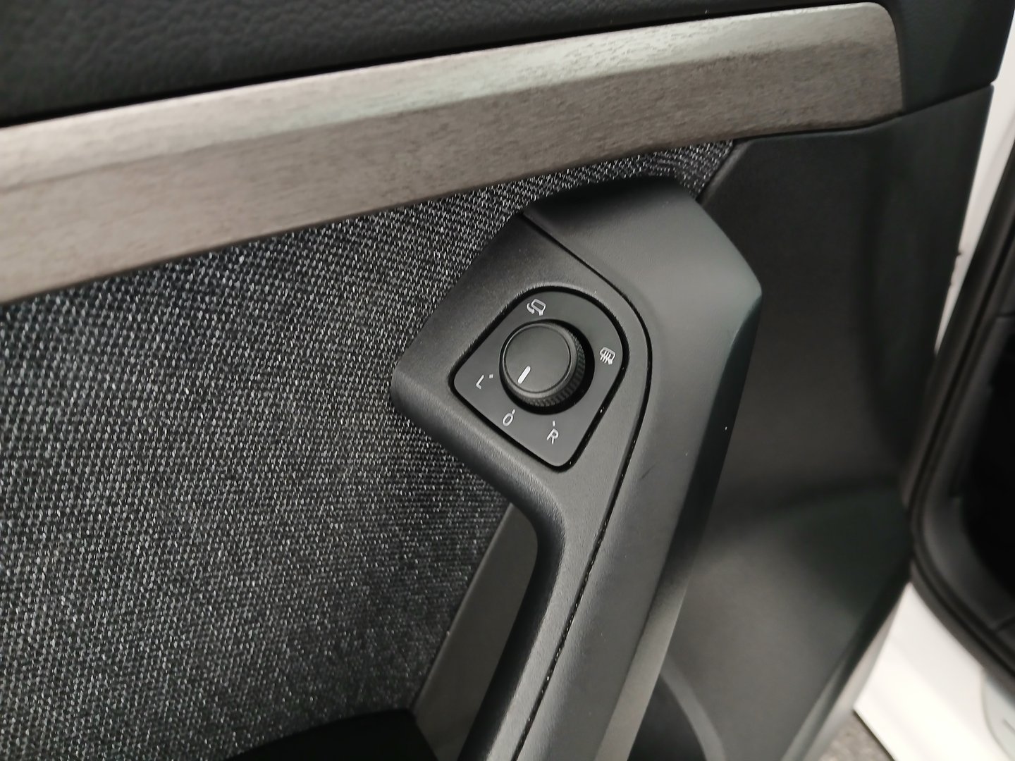 SEAT Ateca Xperience 2.0 TDI DSG | Bild 11 von 32