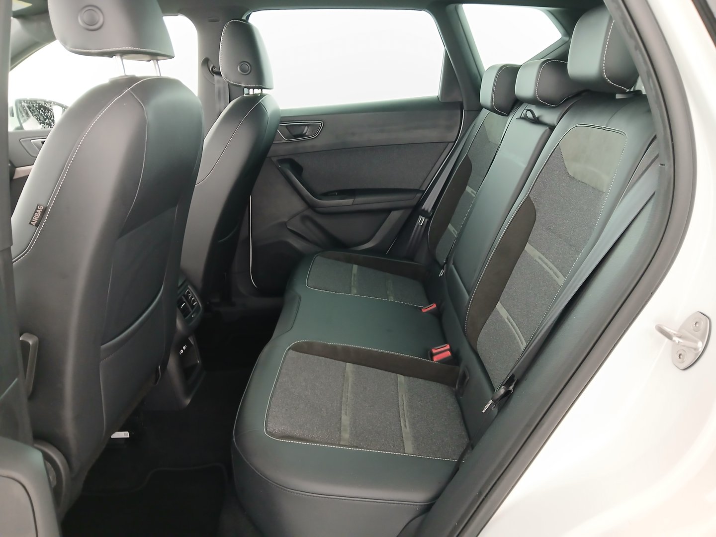 SEAT Ateca Xperience 2.0 TDI DSG | Bild 28 von 32