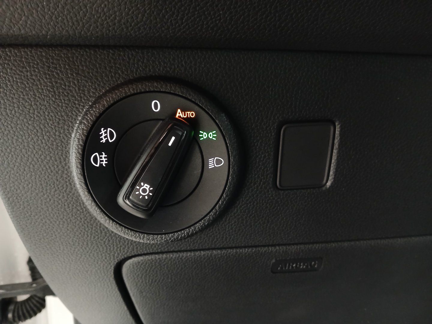 SEAT Ateca Xperience 2.0 TDI DSG | Bild 12 von 32