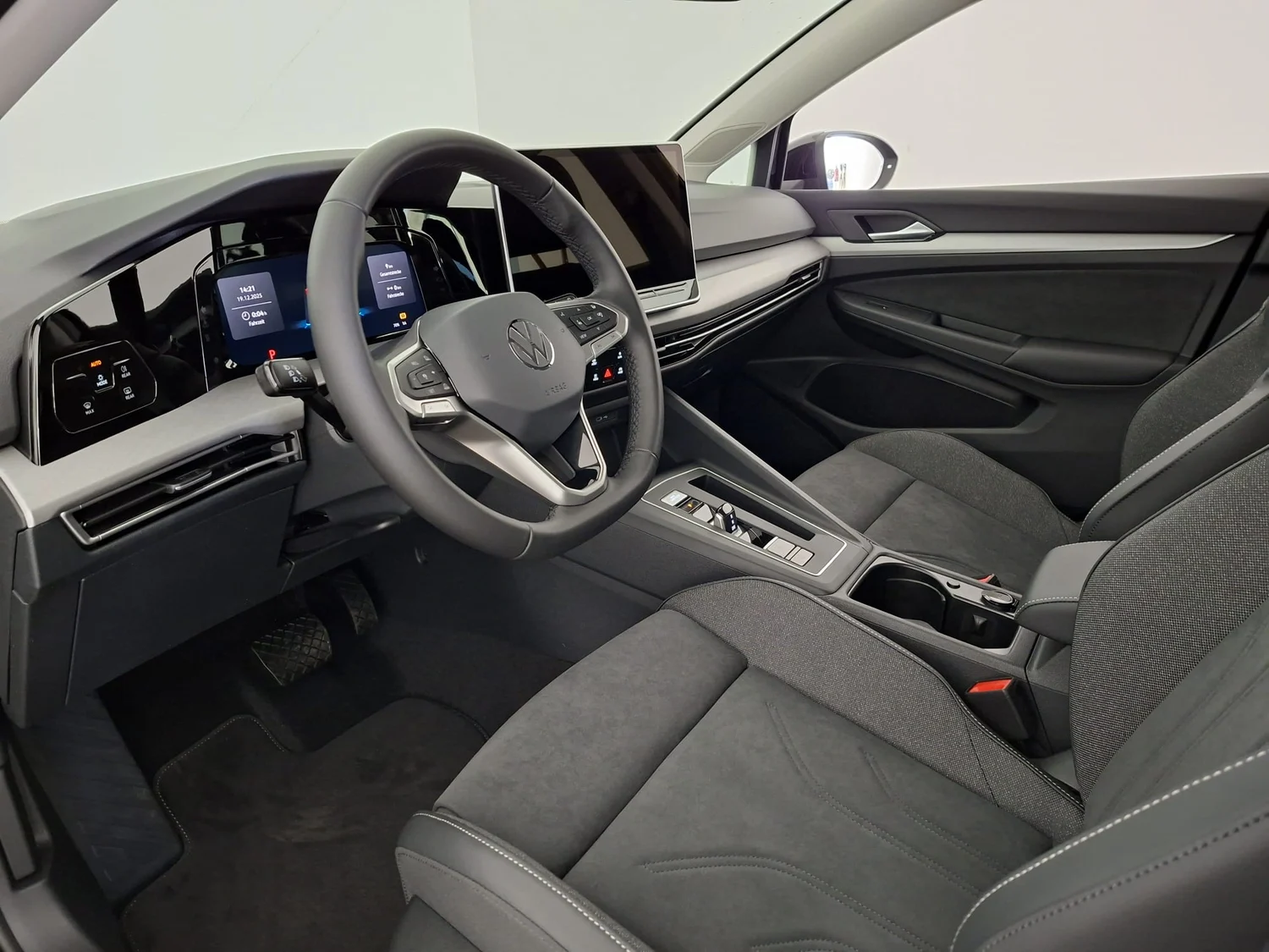 Bild eines Golf Rabbit eHybrid DSG 150 kW