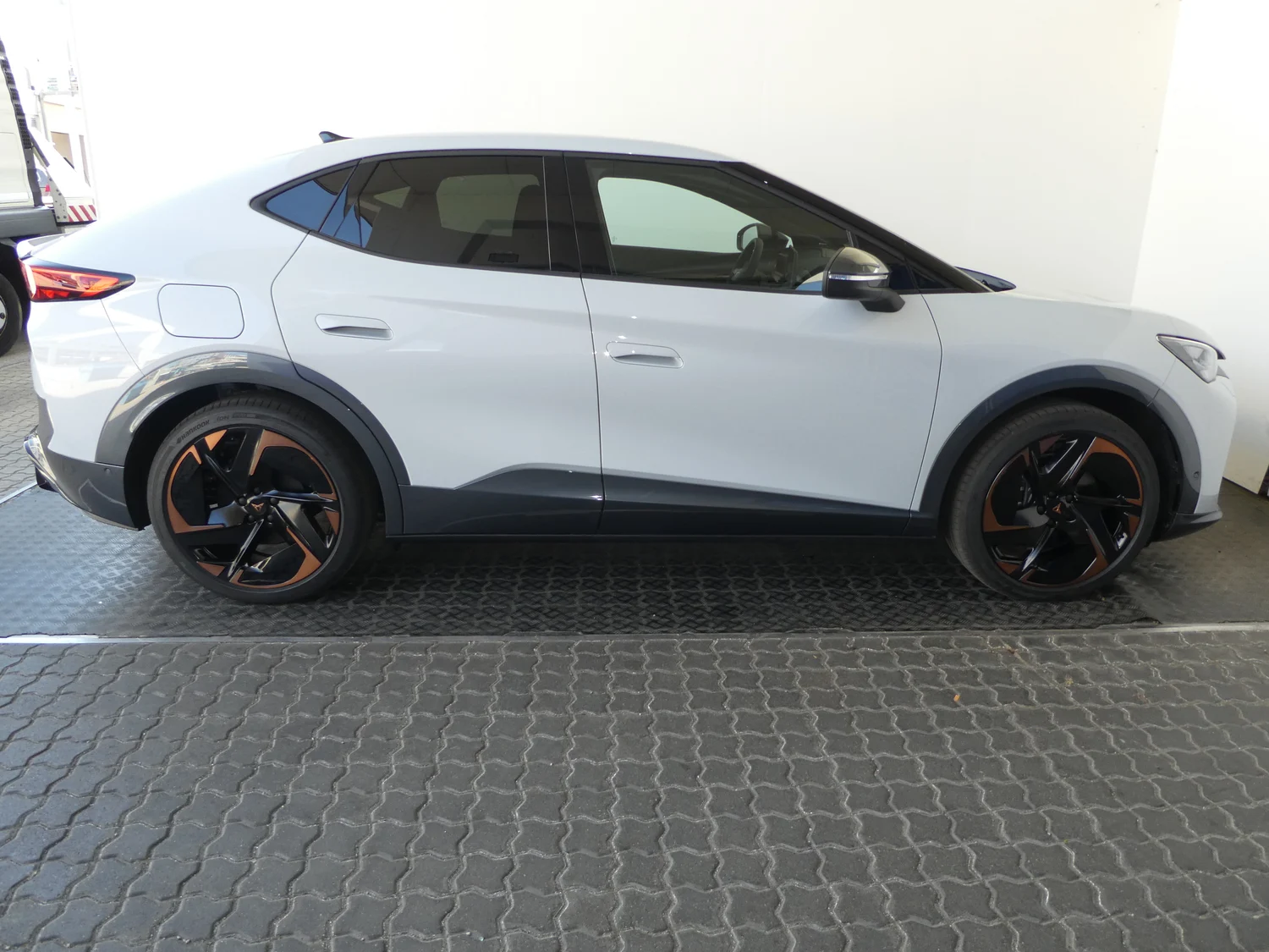 Bild eines CUPRA Tavascan VZ Adrenaline 4Drive250kW/340PS