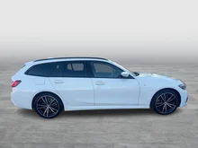 BMW 3xx 3 Touring 320 e xDrive M Sport in weiss - metallic