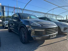 Porsche Cayenne Turbo II FL in schwarz