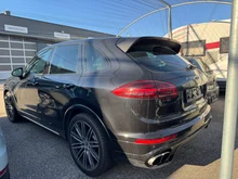 Porsche Cayenne Turbo II FL in schwarz