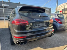 Porsche Cayenne Turbo II FL in schwarz