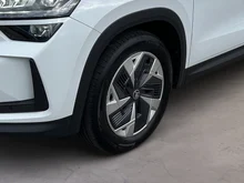 Škoda Kodiaq 4x4 Selection TDI DSG in Moon-Weiß Metallic