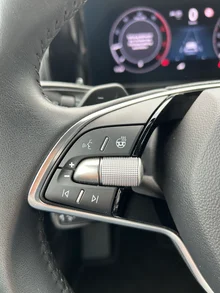 Škoda Kodiaq 4x4 Selection TDI DSG in Moon-Weiß Metallic
