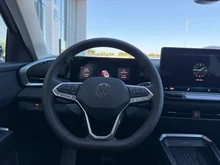 VW T-Roc Life eTSI DSG in Pure White Dach Black Uni