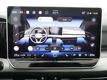 VW Golf Life mHEV TSI DSG in OYSTER SILVER METALLIC