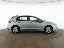 VW Golf Life mHEV TSI DSG in OYSTER SILVER METALLIC