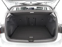 VW Golf Life mHEV TSI DSG in OYSTER SILVER METALLIC