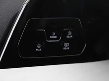 VW Golf Life mHEV TSI DSG in OYSTER SILVER METALLIC