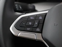 VW Golf Life mHEV TSI DSG in OYSTER SILVER METALLIC