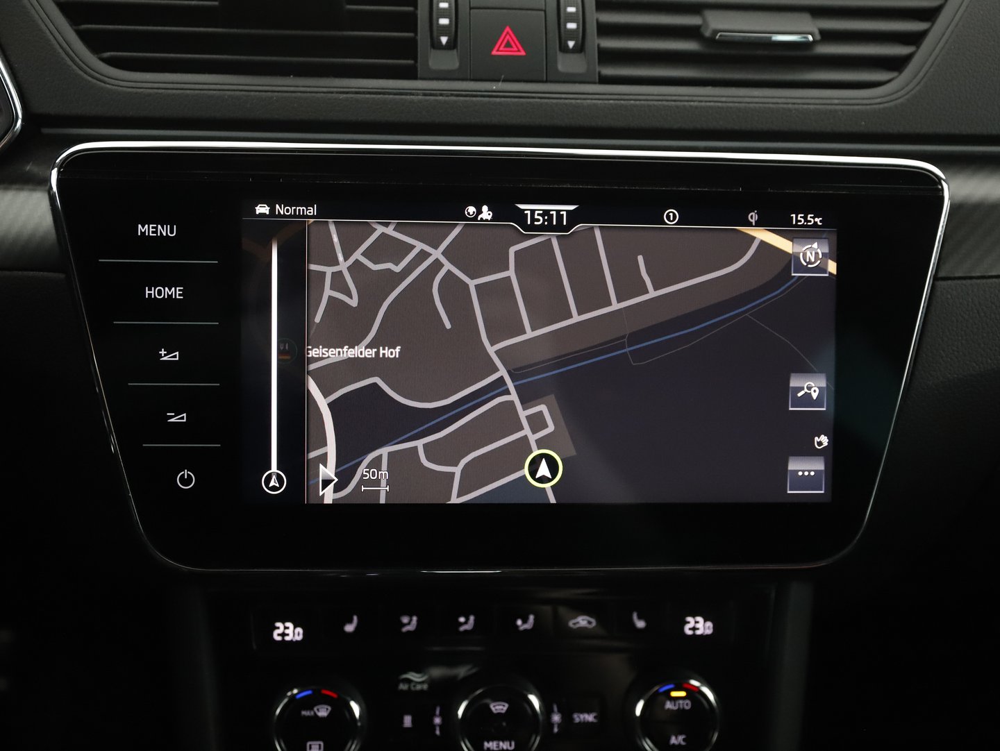 Škoda SUPERB Combi iV SPORTLINE DSG | Bild 21 von 32
