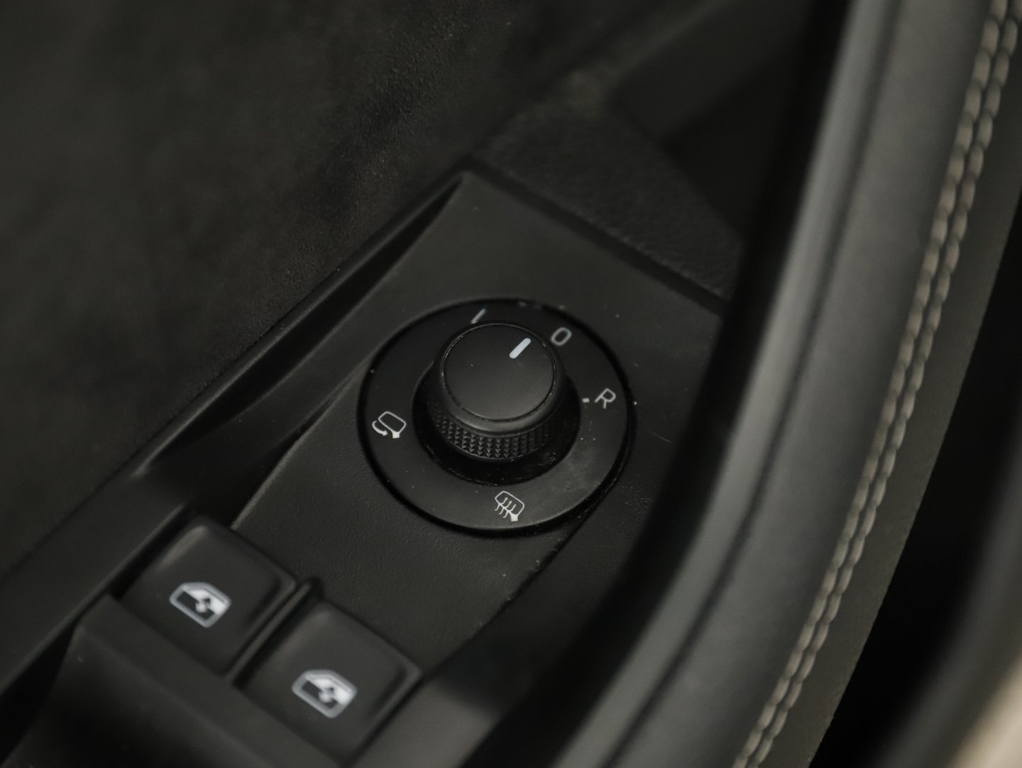 Škoda SUPERB Combi iV SPORTLINE DSG | Bild 11 von 32
