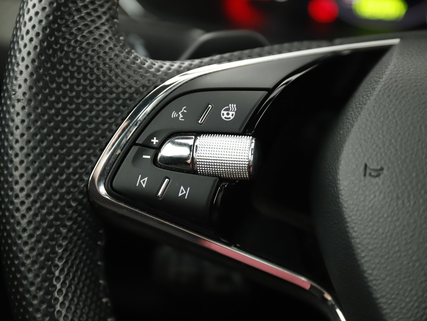 Škoda SUPERB Combi iV SPORTLINE DSG | Bild 17 von 32