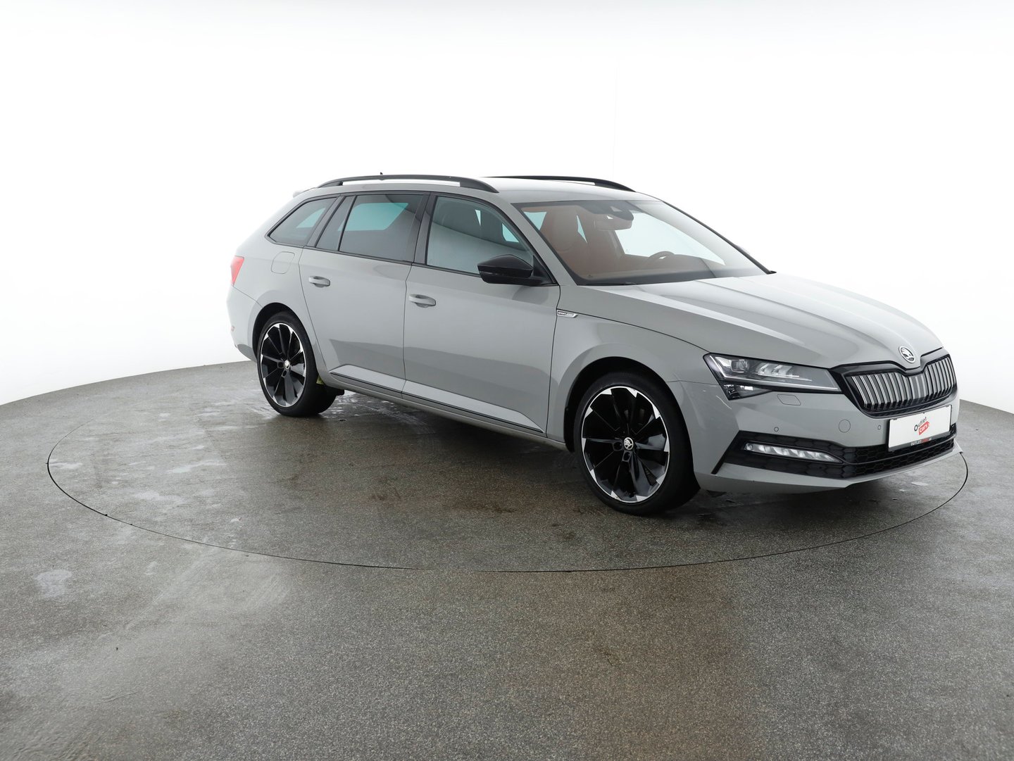 Škoda SUPERB Combi iV SPORTLINE DSG | Bild 3 von 32