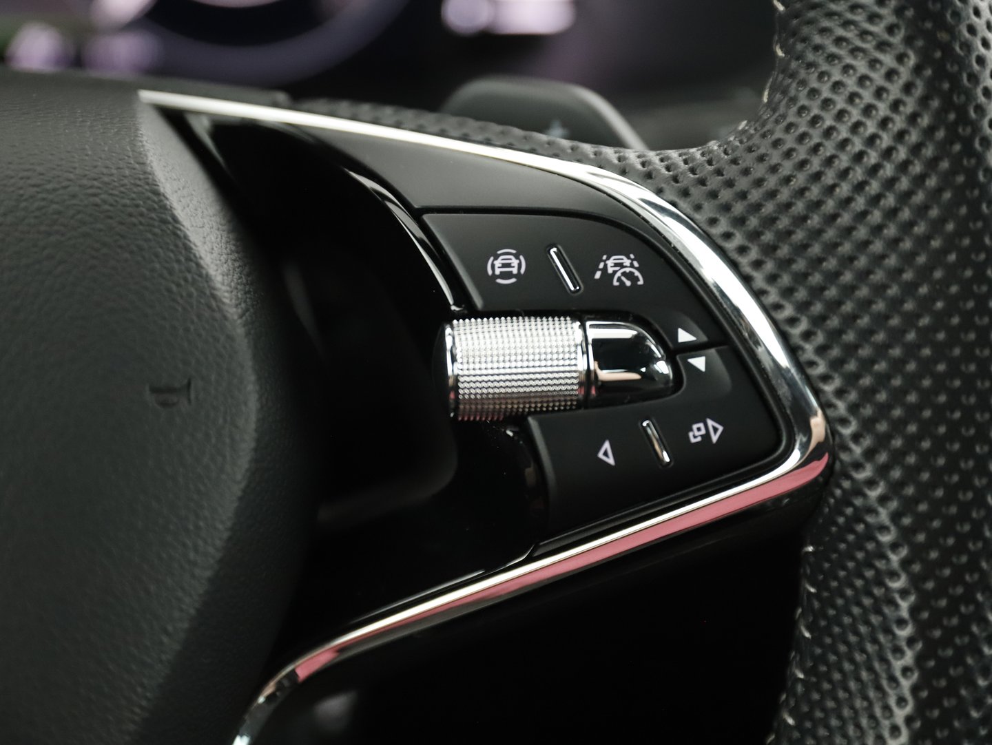 Škoda SUPERB Combi iV SPORTLINE DSG | Bild 19 von 32