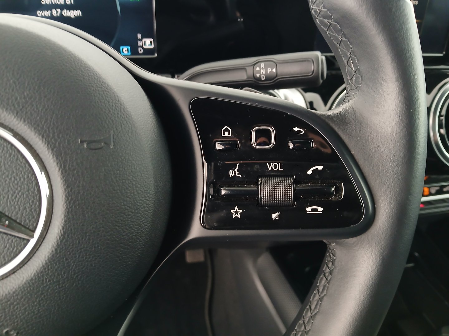 Mercedes GLB 200 d Aut. | Bild 17 von 32