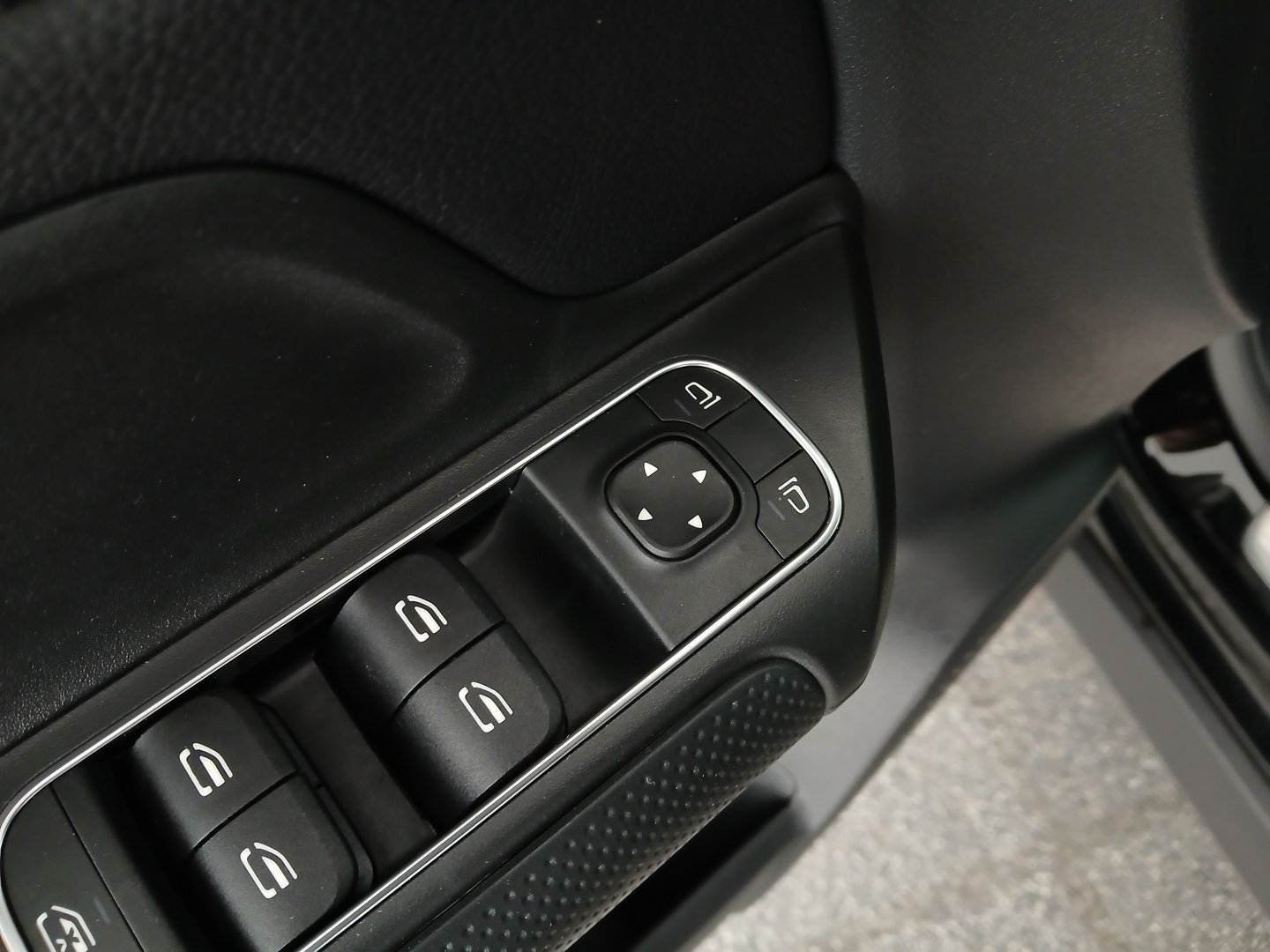 Mercedes GLB 200 d Aut. | Bild 11 von 32