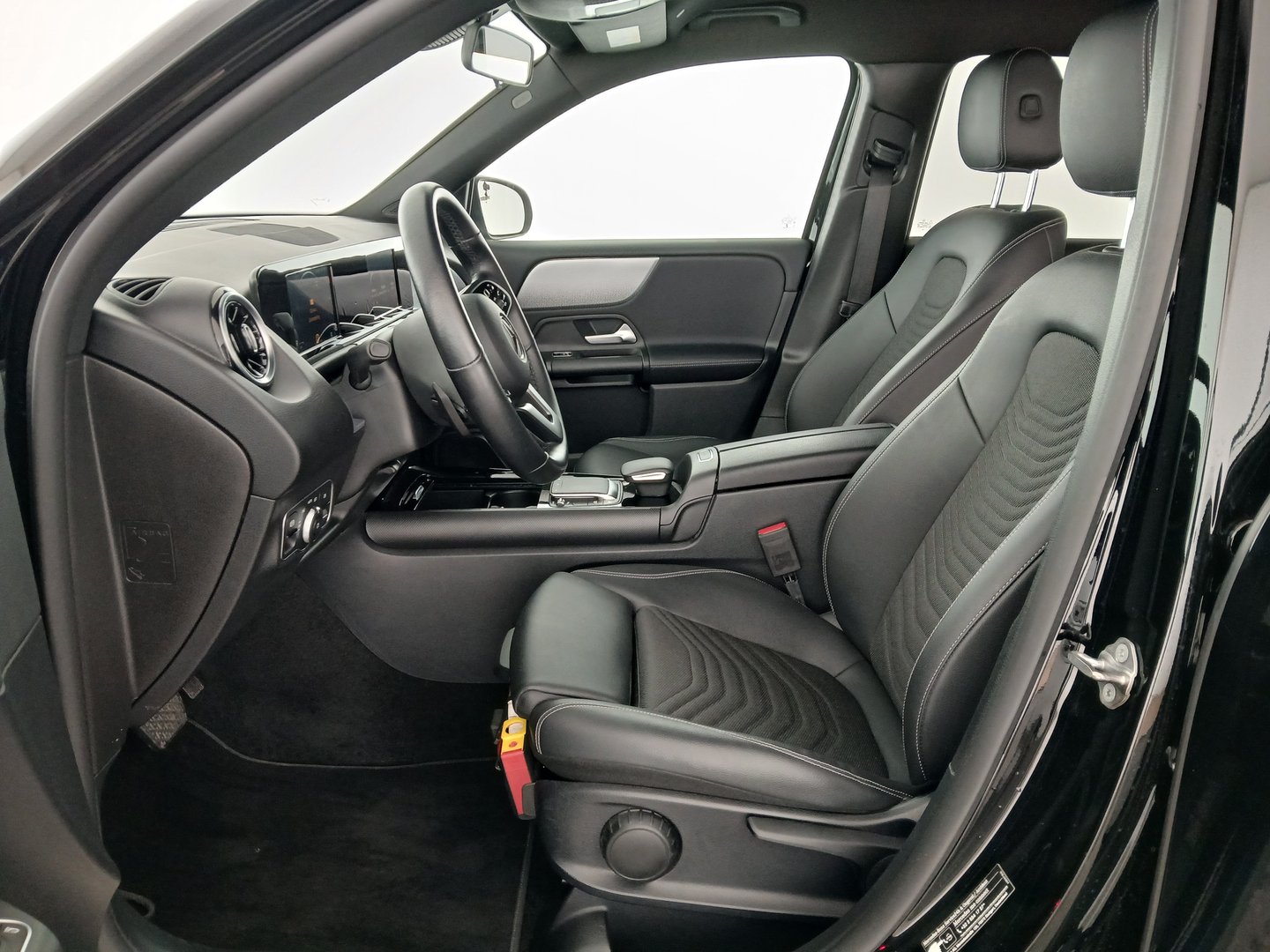 Mercedes GLB 200 d Aut. | Bild 13 von 32