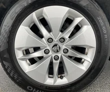 Thumbnail-Foto von Fahrzeug