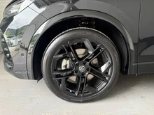 VW Tiguan R-Line TSI 4MOTION DSG in Grenadillschwarz Metallic