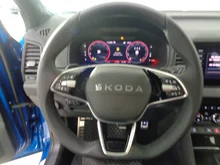 Škoda Karoq Sportline TSI DSG ACT in Race-Blau Metallic