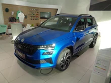 Škoda Karoq Sportline TSI DSG ACT in Race-Blau Metallic
